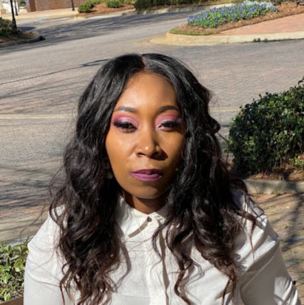 Meet your Posher, Coretta